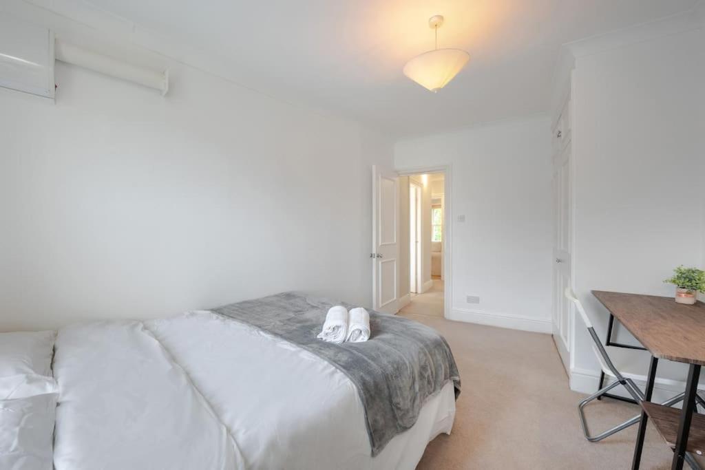 Cosy 2 Bed In Kensington Olympia Apartman London Kültér fotó